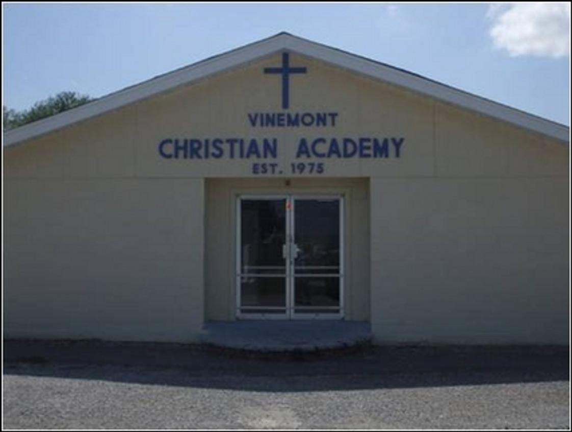 Vinemont Christian Academy Photo #1 - Vinemont Christian Academy (On-Campus) 21325 US Hwy 31 Vinemont, AL 35179 256-734-2882