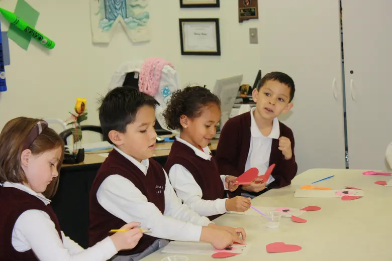 St. Thomas Aquinas School Photo #2 - Art class with Kindergarten.