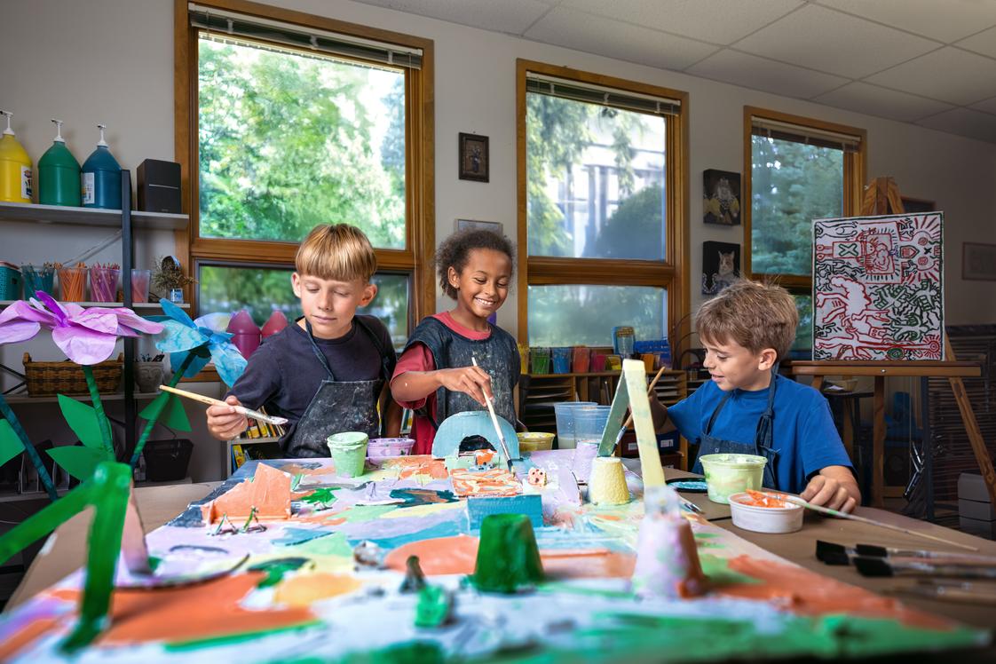 University Lake School Photo #11 - Lower School Art