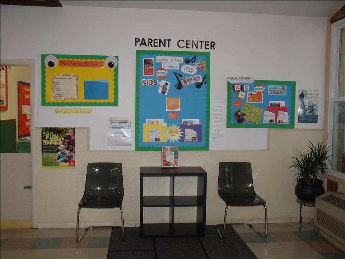 Folcroft KinderCare Photo - Parent Center in the Lobby Area Inviting parents to share in the education and nurturing of their children. Join our Parent Council