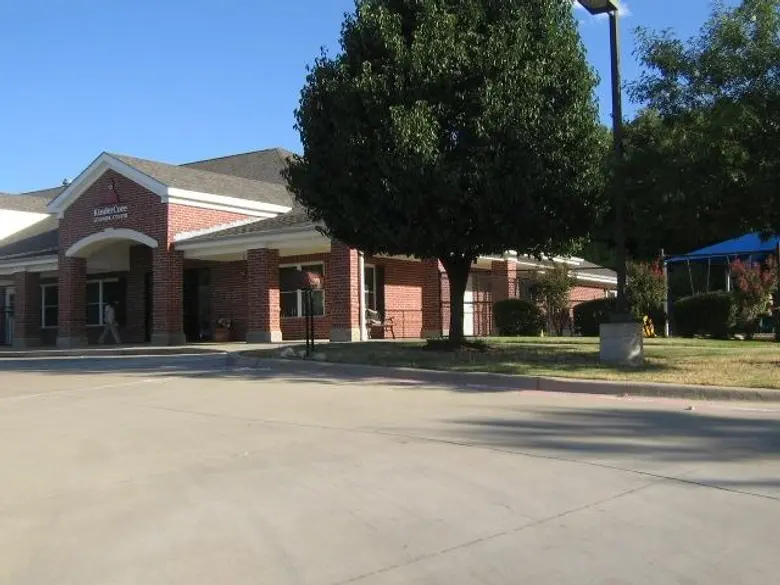 Oakmont KinderCare Photo #2 - Building Image