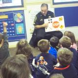 Vienna KinderCare Photo #9 - A local police officer visits or KinderCare students.
