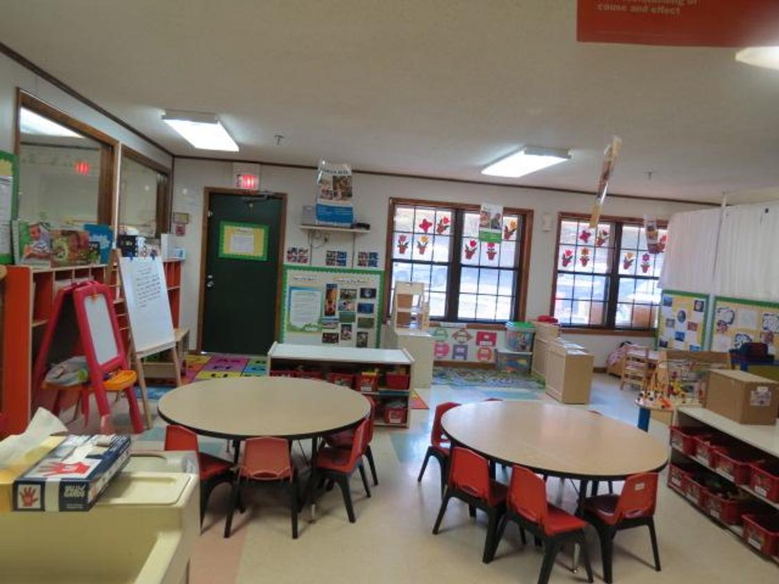 Herndon Parkway KinderCare Photo - Discovery Preschool Classroom