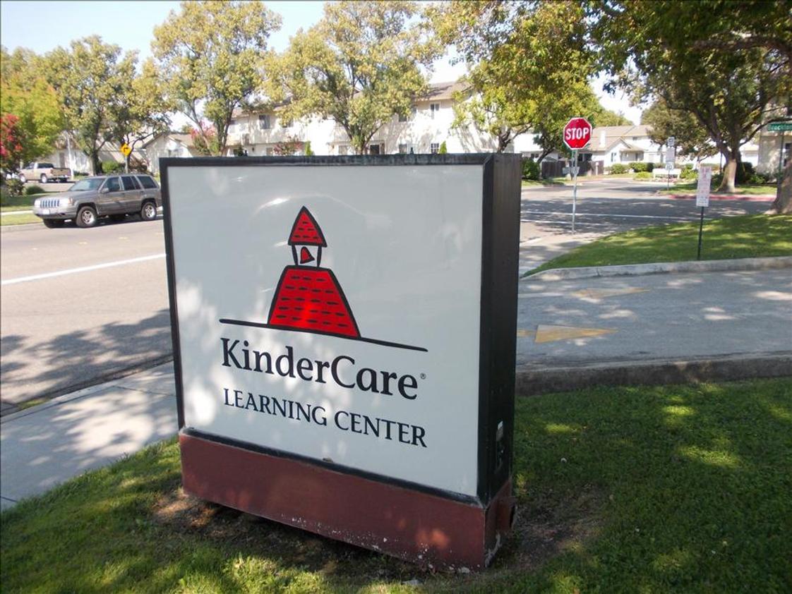 Kindercare Learning Center Photo #1 - Pleasanton KinderCare Front