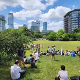 Headwaters School Photo #6 - Our Middle and High School programs are located in downtown Austin where we encourage the concept of City As Classroom. In this instance, middle and high school students enjoyed an afternoon at Duncan Park for Field Day!