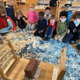 Guidepost Montessori At Lake Norman Photo #7 - Hands-on Science experiments are a great way to learn!