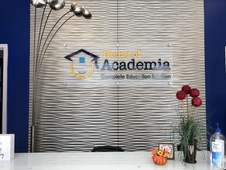 House of Academia Photo #2