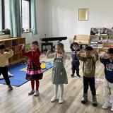 Little Lotus Academy Photo #20 - Prekindergarten Falun Dafa standing meditation