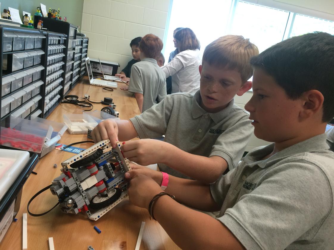 Shorecrest Preparatory School Photo #1 - The Middle School LEGO Robotics Team has won a number of awards and competitions and is a popular activity for students in the 5th-8th grade Middle School.